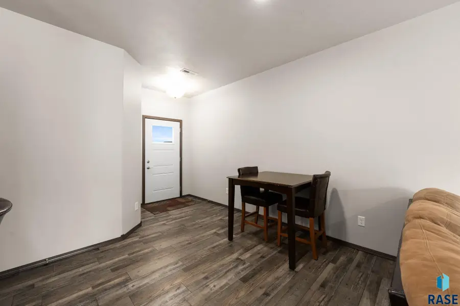9201 W Gert St, Sioux Falls, SD 57106 - #3