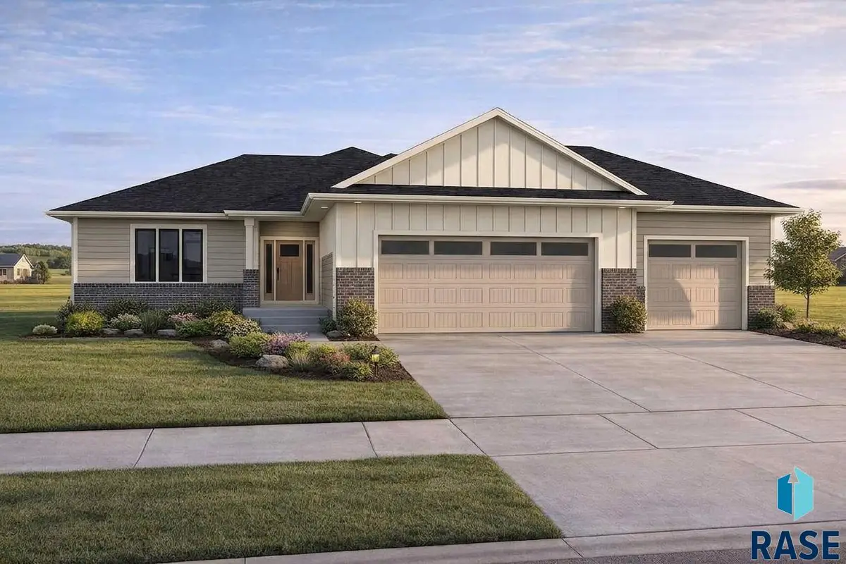 2801 S Maplewood Ave, Sioux Falls, SD 57110 - #1