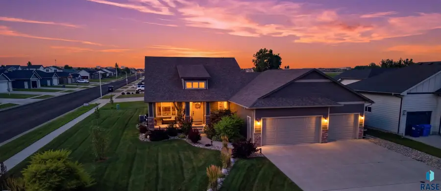 6800 E Smyrna Cir, Sioux Falls, SD 57110 - #3