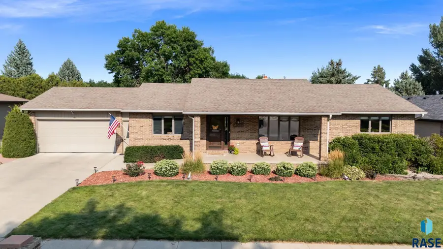 4608 S Tomar Rd, Sioux Falls, SD 57105 - #2