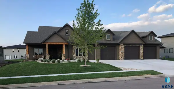 1408 S Sugar Maple Dr, Sioux Falls, SD 57110