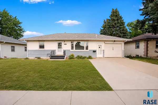 308 S Blaine Ave, Sioux Falls, SD 57103