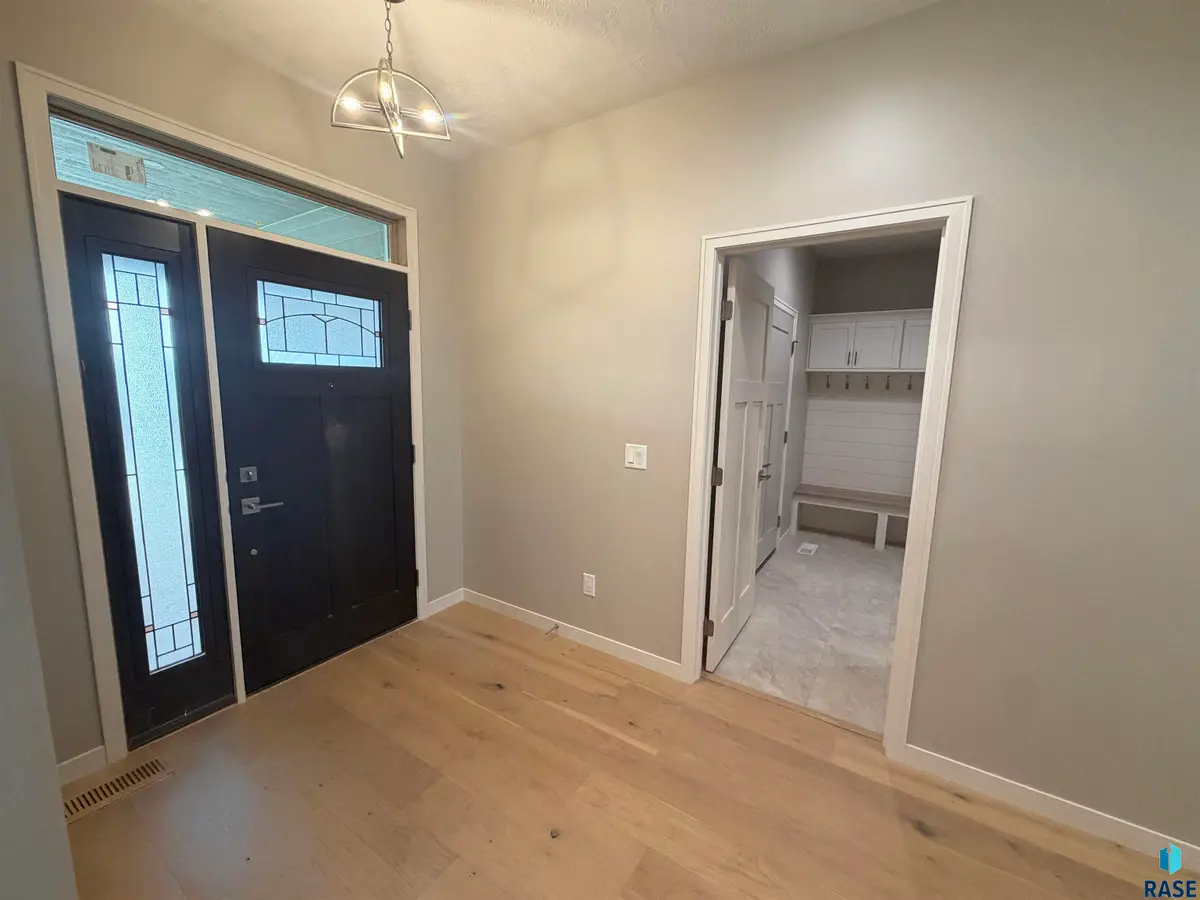 5909 S Huntwood Ave, Sioux Falls, SD 57108 - #1