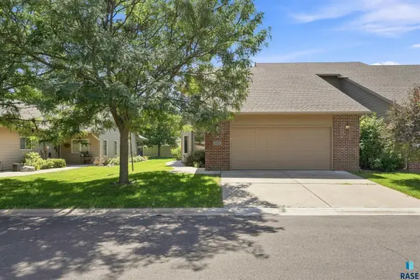 3562 91st Pl, Sioux Falls, SD 57108