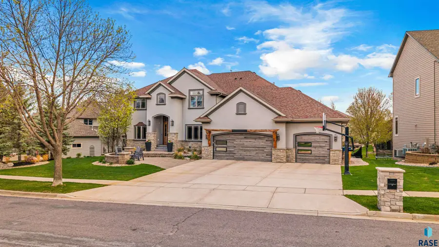 5604 S Jersey Tess Dr, Sioux Falls, SD 57108 - #3