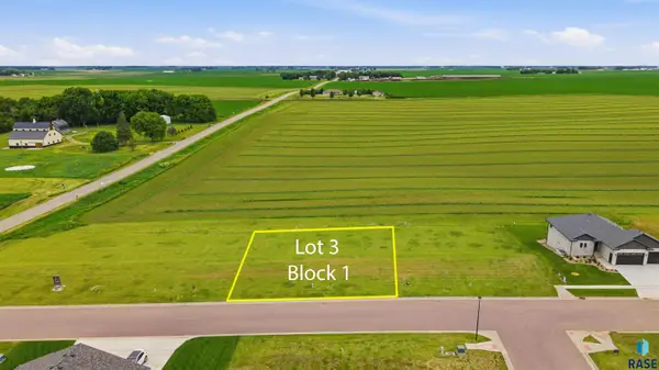 1303 Castle St, Larchwood, IA 51241
