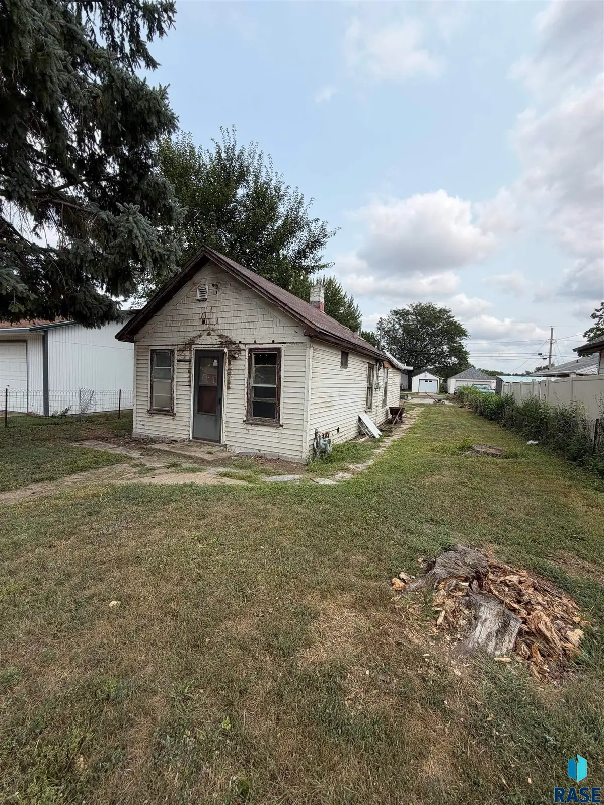 702 N Mable Ave, Sioux Falls, SD 57103 - #1