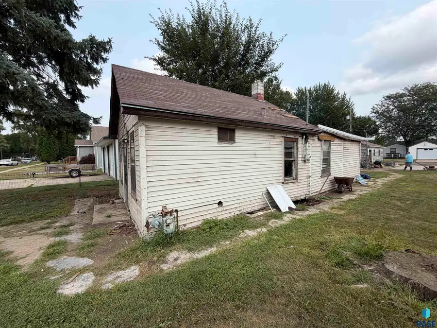 702 N Mable Ave, Sioux Falls, SD 57103 - #2