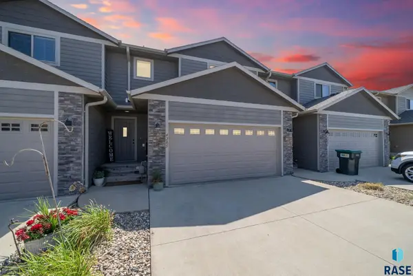 4205 N Knob Hill Ct Ct, Sioux Falls, SD 57107