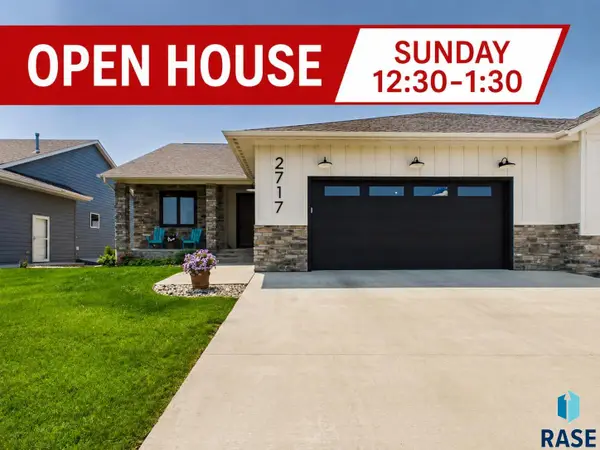 2717 W Oak Hill Dr, Sioux Falls, SD 57108