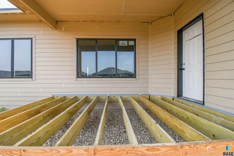 830 Almond Ave, Harrisburg, SD 57032 - #3