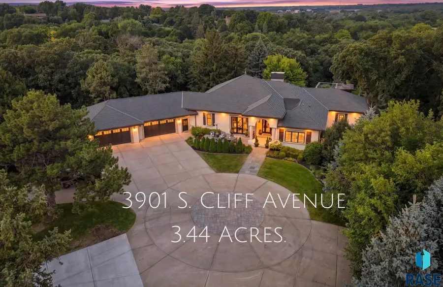 3901 S Cliff Ave, Sioux Falls, SD 57103 - #2