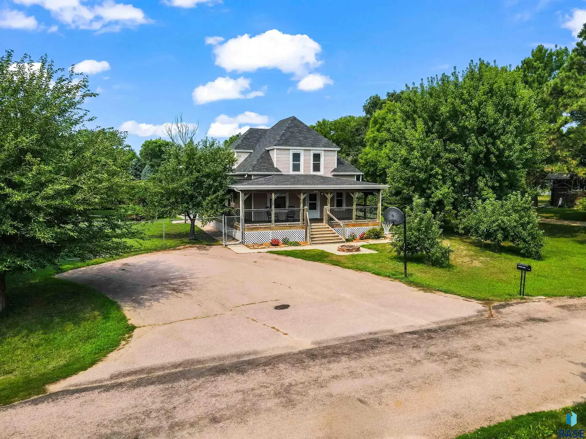 205 N Agnes St, Viborg, SD 57070 - #1