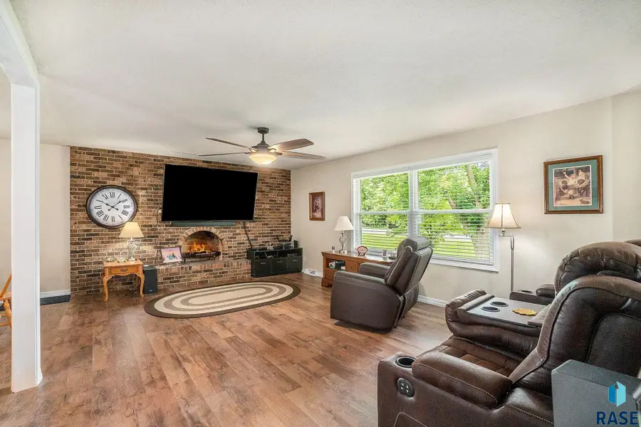 3800 S Ellis Rd, Sioux Falls, SD 57106 - #3