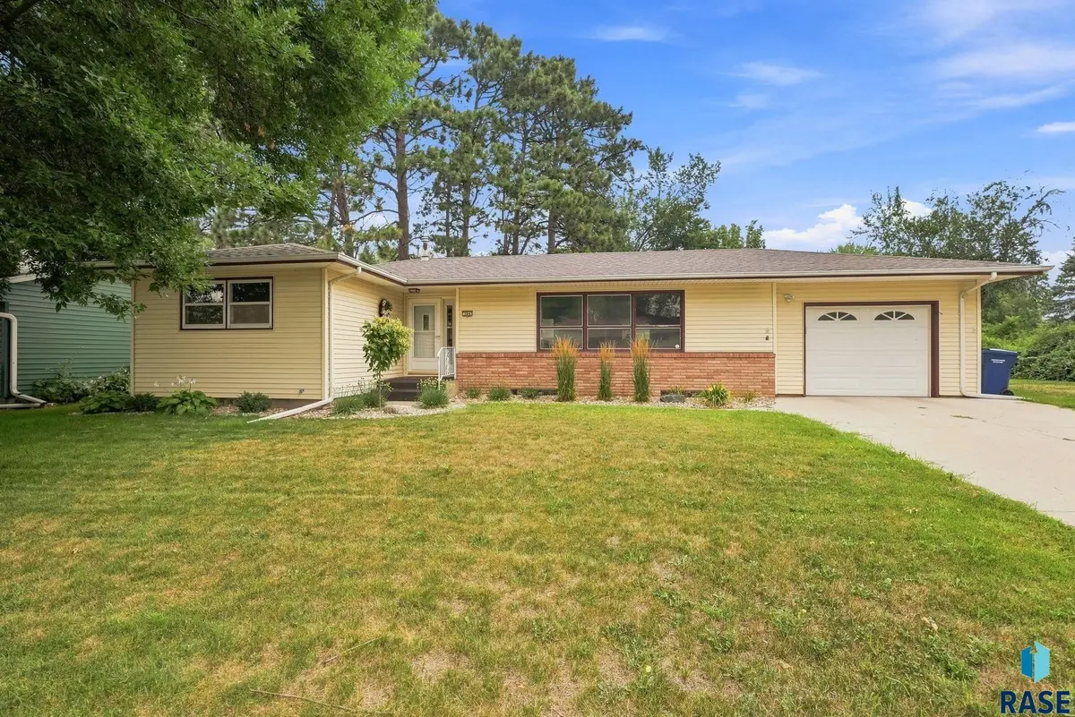 104 W 5th St, Dell Rapids, SD 57022 - #1