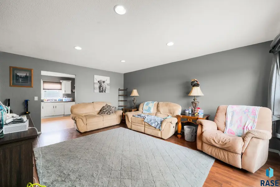 3609 & 3611 E 18th St, Sioux Falls, SD 57103 - #2