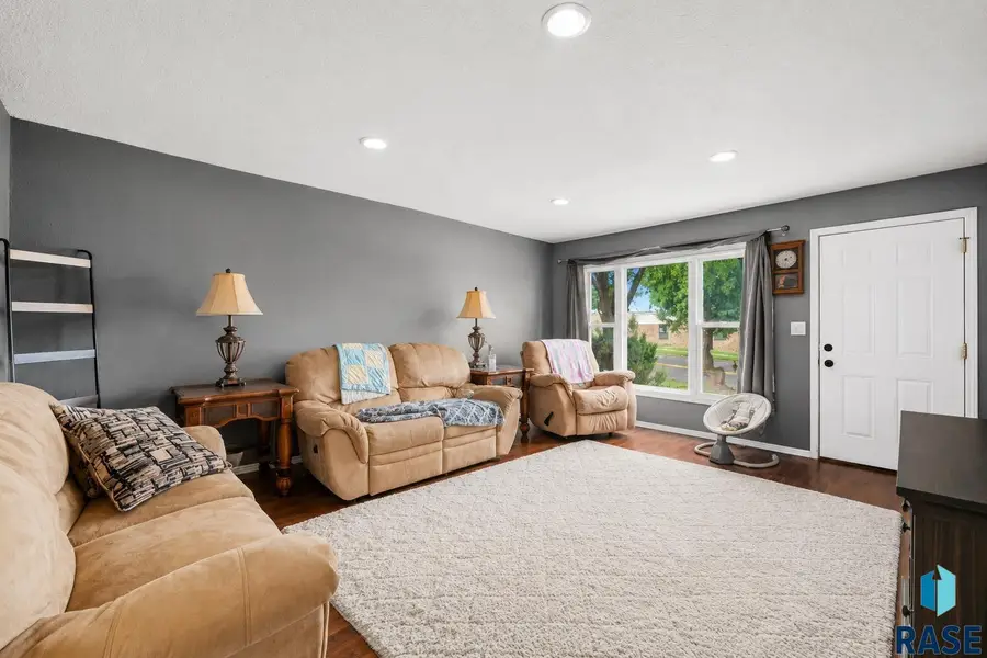 3609 & 3611 E 18th St, Sioux Falls, SD 57103 - #3