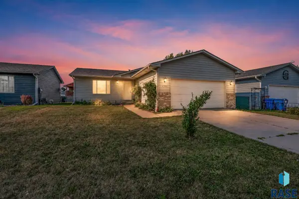 1301 E 70th St N, Sioux Falls, SD 57104