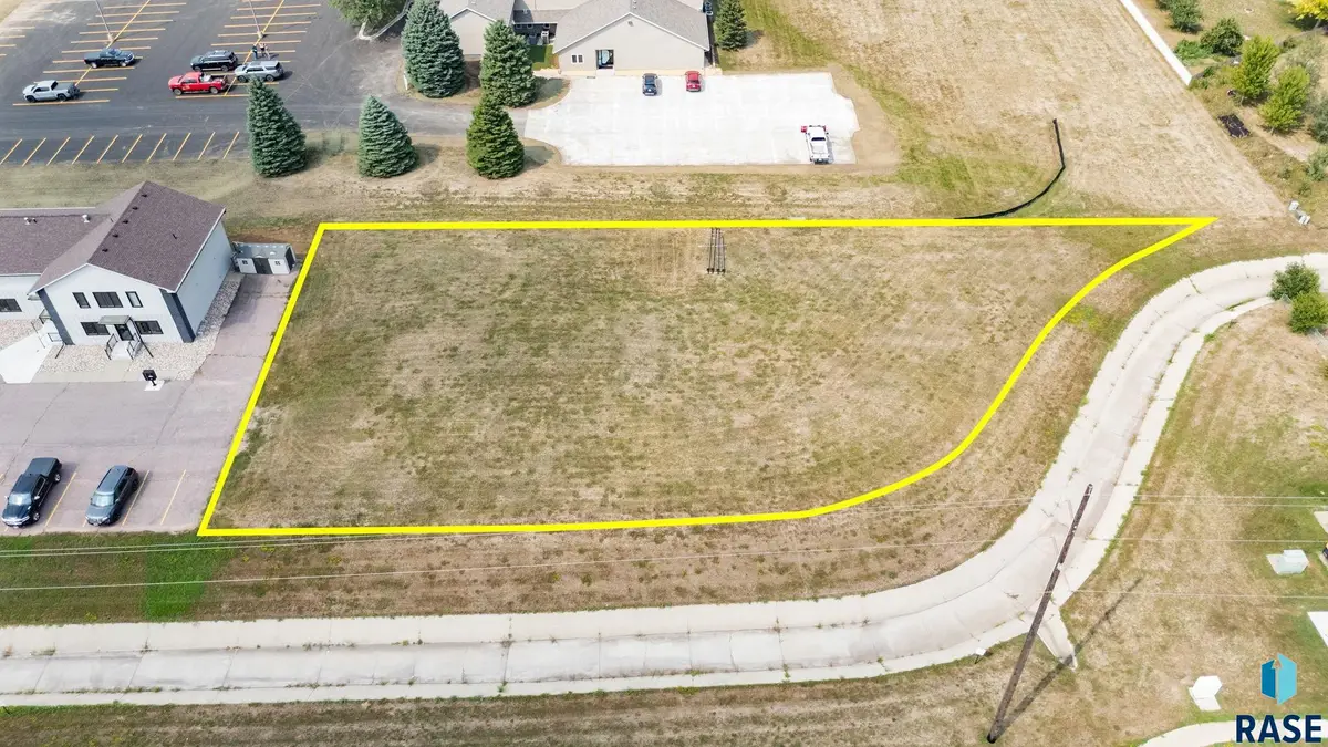 708 N Splitrock Blvd, Brandon, SD 57005 - #1