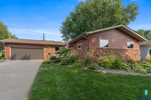 604 S Annway Dr, Sioux Falls, SD 57103