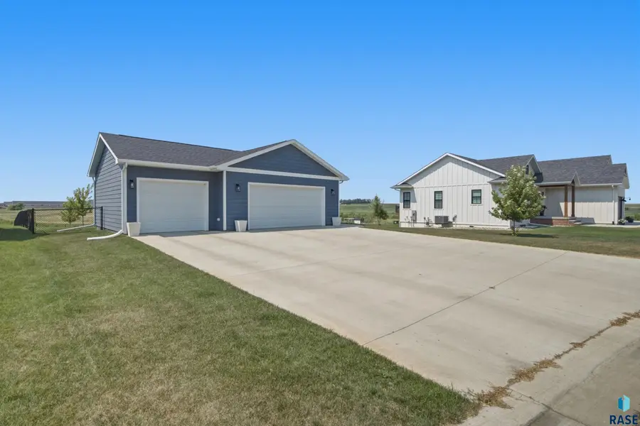 201 Westland Ave, Volga, SD 57071 - #3