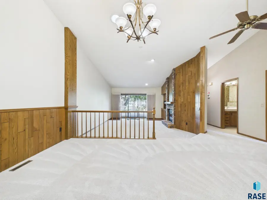 1435 S Westward Ho Pl, Sioux Falls, SD 57105 - #3