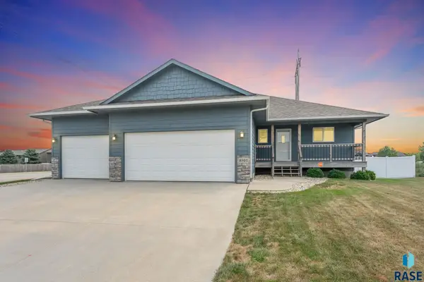 8501 W Stoney Creek St, Sioux Falls, SD 57106