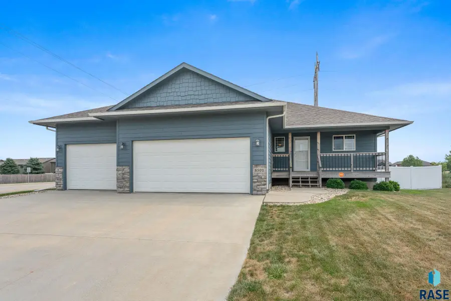 8501 W Stoney Creek St, Sioux Falls, SD 57106 - #2