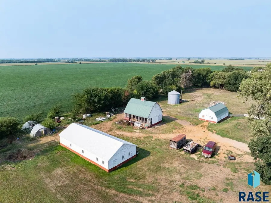 45841 275th St, Parker, SD 57053 - #2