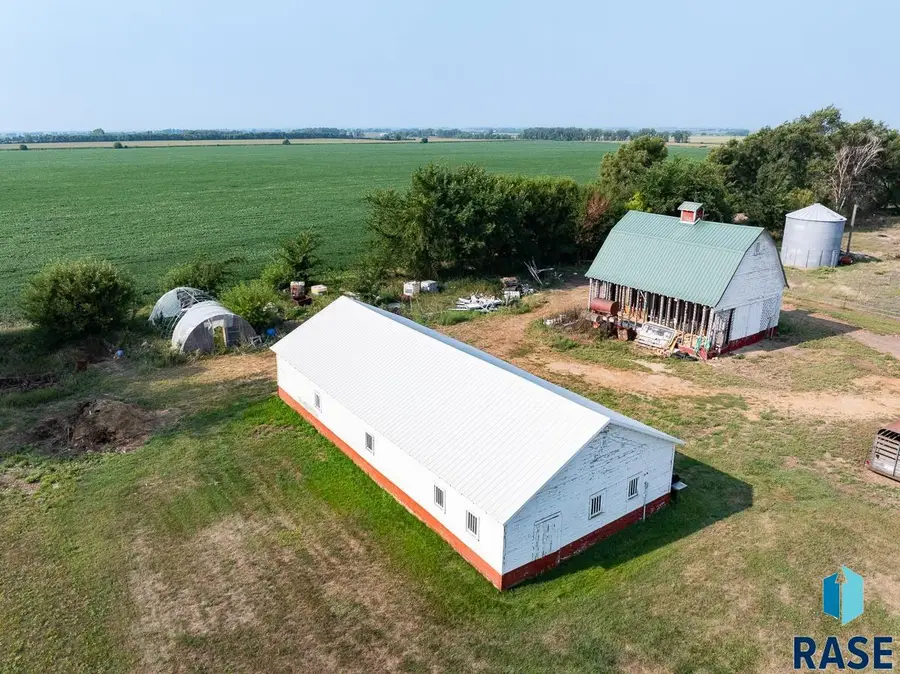 45841 275th St, Parker, SD 57053 - #3