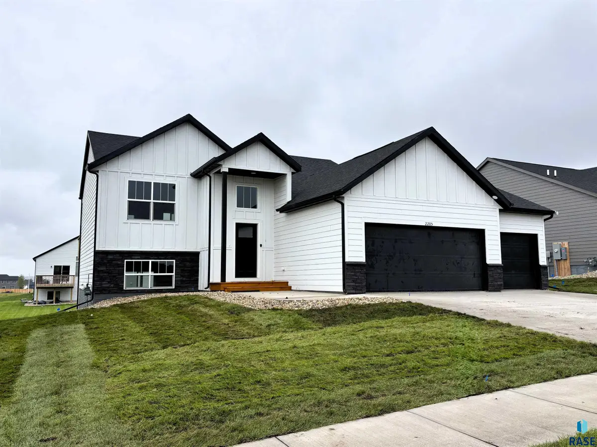 2205 E Alexa St, Brandon, SD 57005 - #1