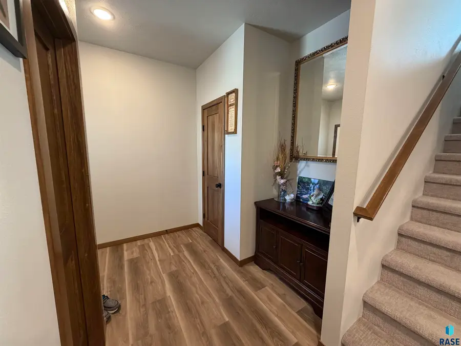 8106 E Tencate Pl, Sioux Falls, SD 57110 - #3