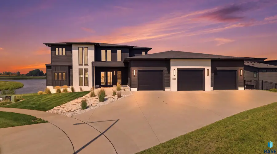 2730 N Swan Cir, Tea, SD 57064 - #3