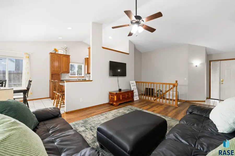 1201 E 62nd St, Sioux Falls, SD 57108 - #3
