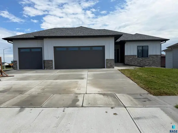 2800 S Maplewood Ave, Sioux Falls, SD 57110