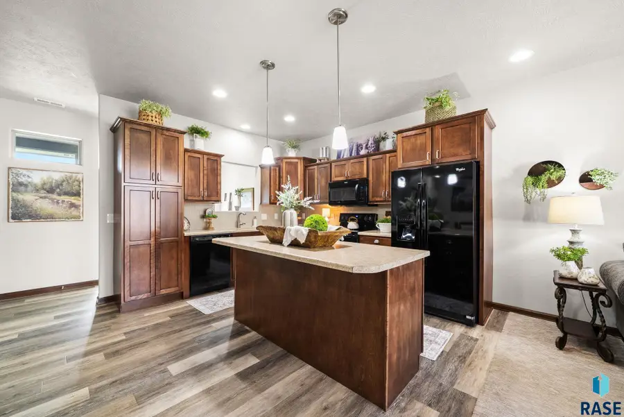 6404 S Callie Eve Cir, Sioux Falls, SD 57108 - #3