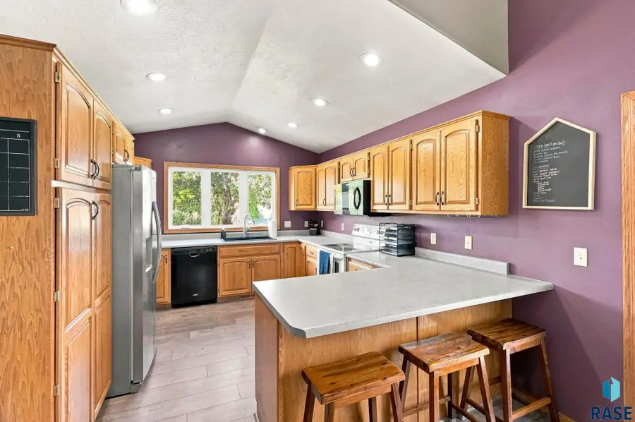 6216 S Mogen Ave, Sioux Falls, SD 57108 - #2