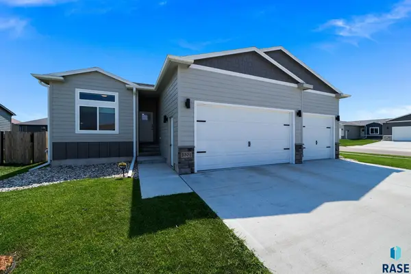 5301 E Lumin St, Sioux Falls, SD 57108