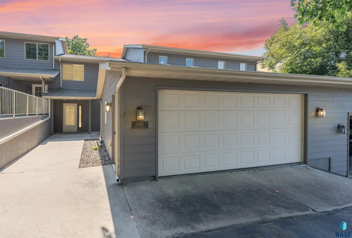 2303 E Beacon Pl #2, Sioux Falls, SD 57103 - #1