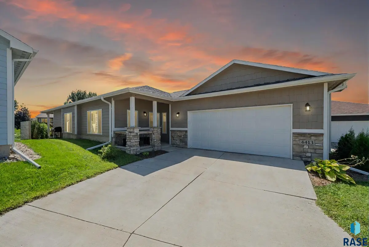 4413 W 34th St N, Sioux Falls, SD 57107 - #1