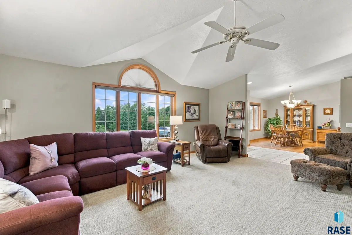 47880 251st St, Garretson, SD 57030 - #1