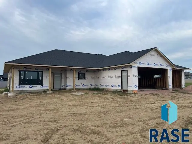 5909 W 54th St N, Sioux Falls, SD 57107 - #1