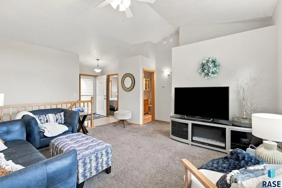 5408 W Boxwood St, Sioux Falls, SD 57107 - #3