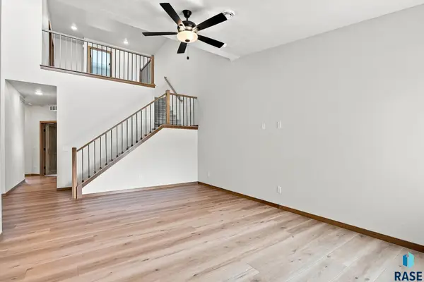 2502 Cama Pl, Sioux Falls, SD 57108