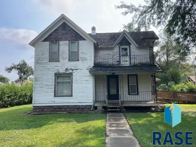 113 E Garfield St, Inwood, IA 51240 - #1
