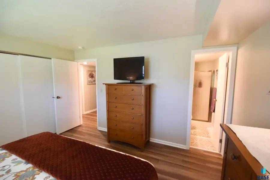 2501 S Kiwanis Ave #201, Sioux Falls, SD 57105 - #3