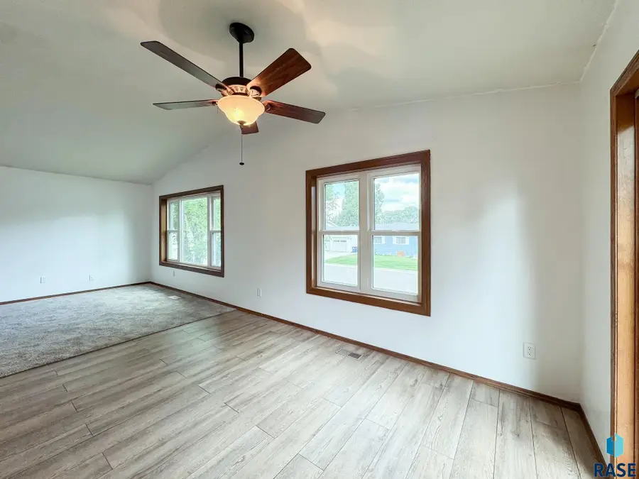 201 Anna Way, Harrisburg, SD 57032 - #3