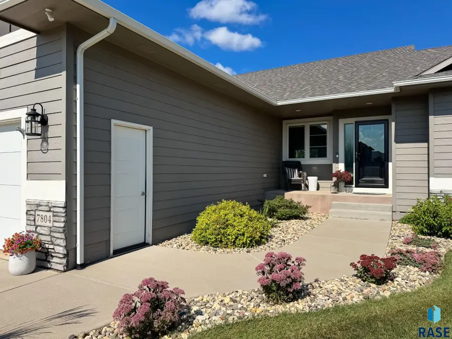 7804 S Brande Park Cir, Sioux Falls, SD 57108 - #2