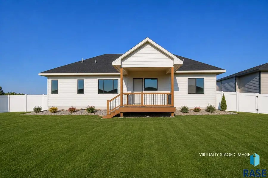 836 Almond Ave, Harrisburg, SD 57032 - #2