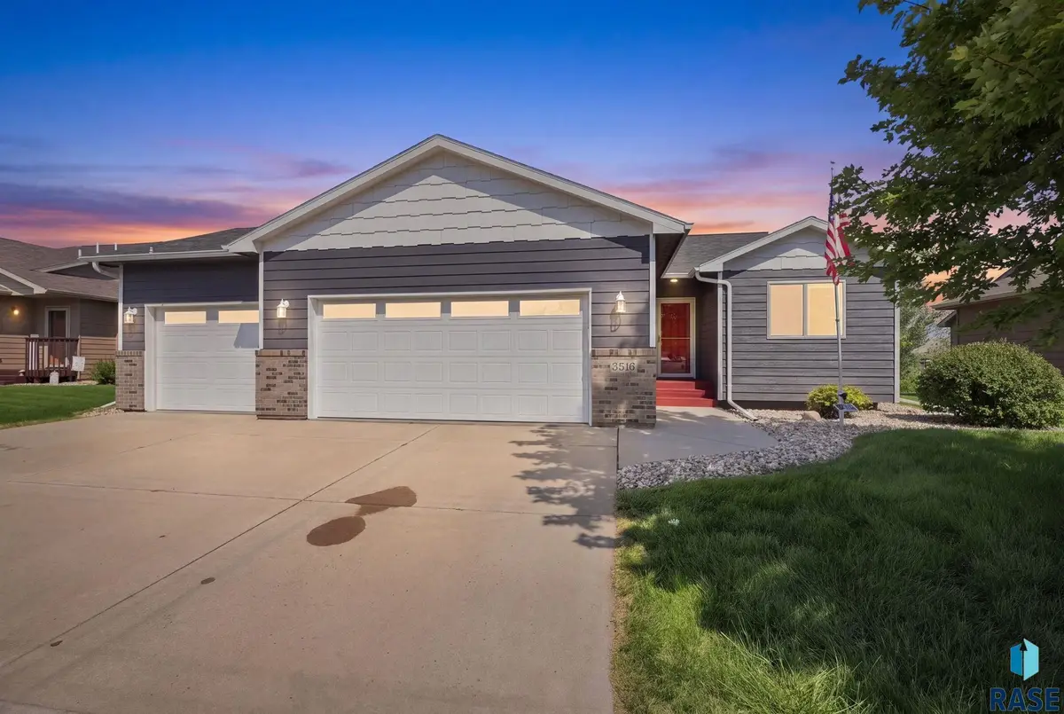3616 E Brewster St, Sioux Falls, SD 57108 - #1